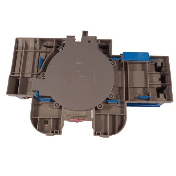 Fisher Price GeoTrax Transportation System Mechanics Garage Moving Parts 2003 - Picture 6 of 7